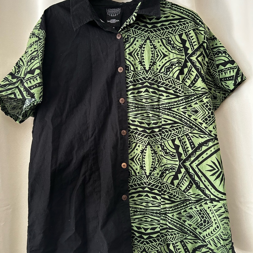 Tanoa Aloha Shirt: size medium